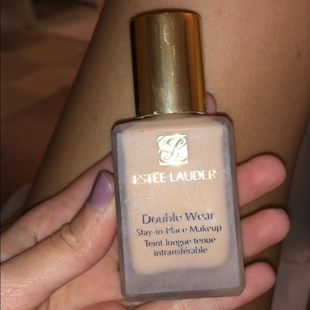Estée Lauder double wear foundation